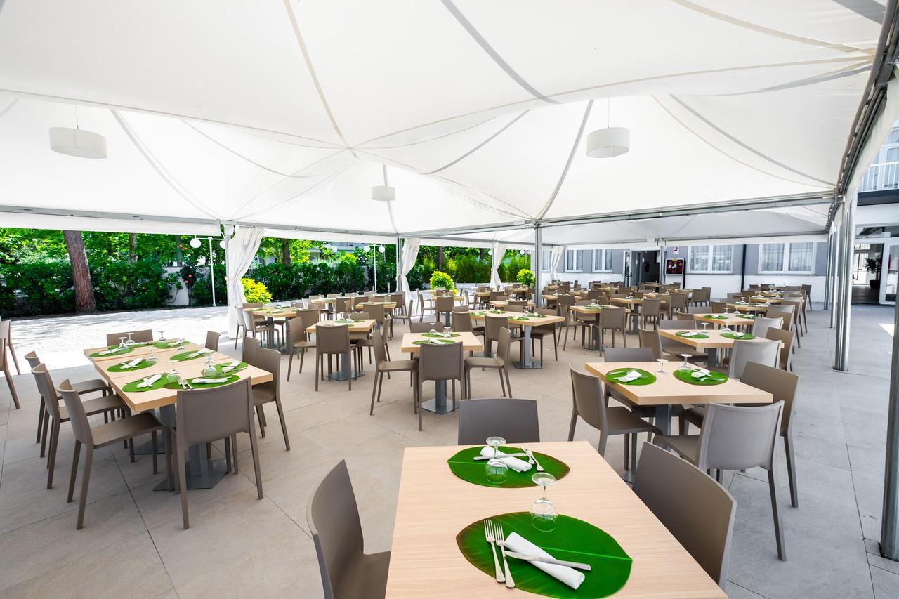 Color Green Village Cesenatico Family Экстерьер фото